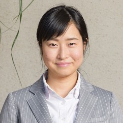 関口 瑠里子